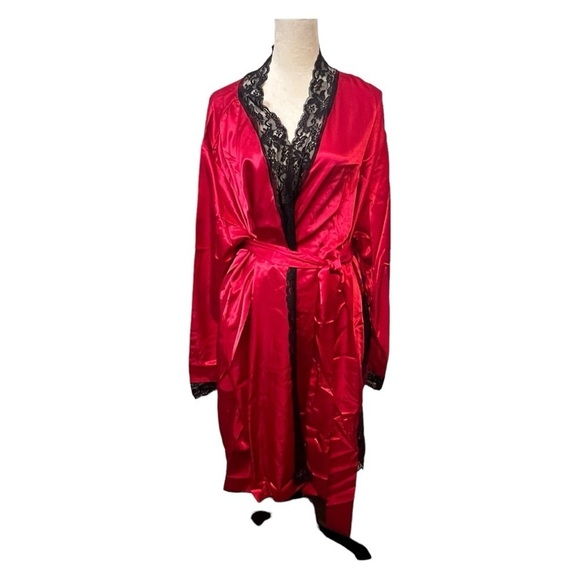 Frederick’s of Hollywood satin red and black lace aspen Mae robe size 2x NWT - Picture 1 of 6